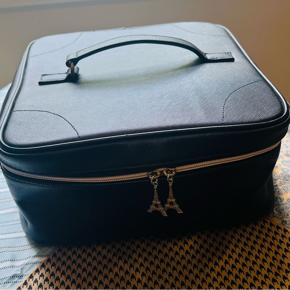 Elegant Black Travel Bag